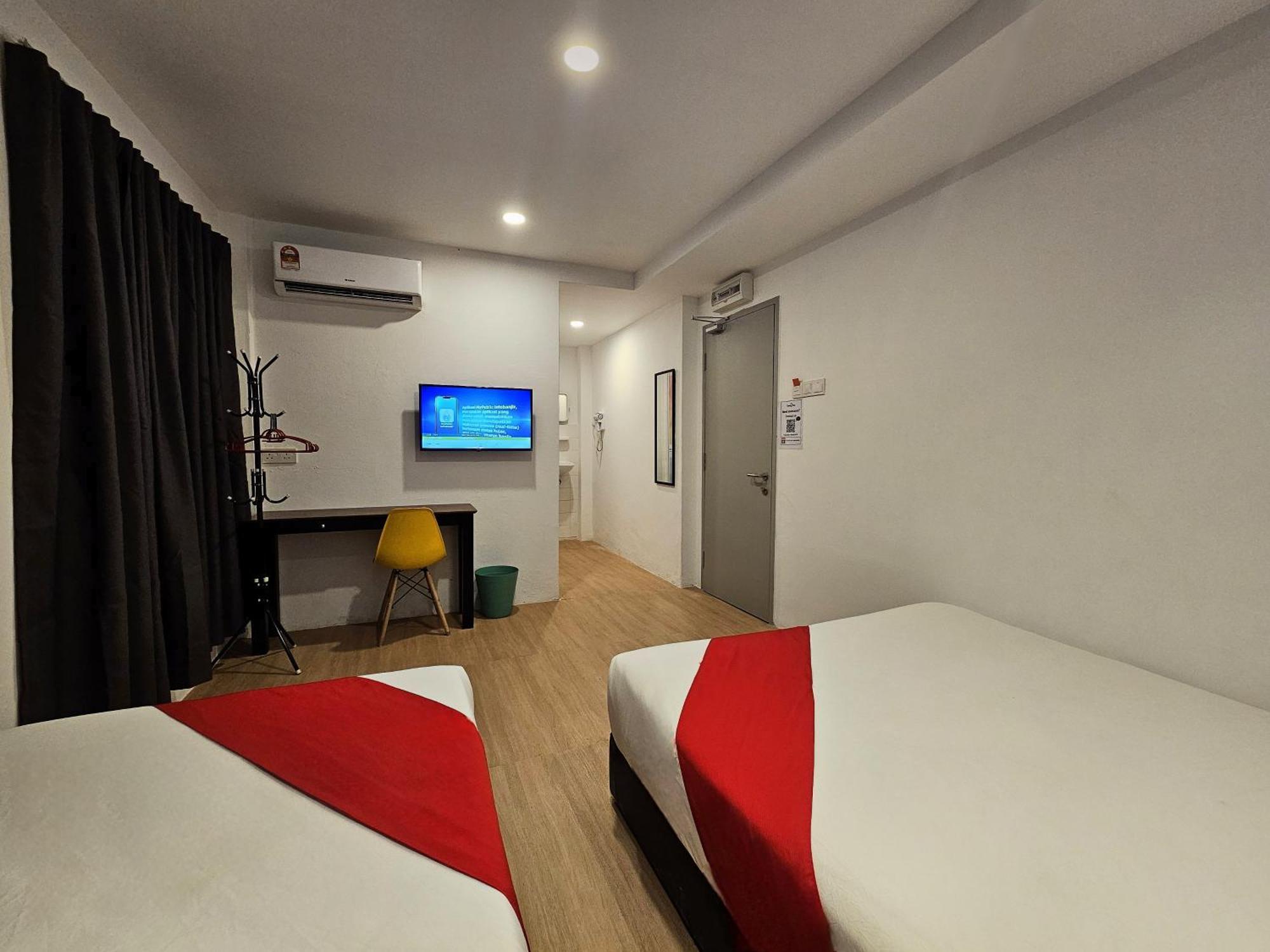 Good2Stay Budget Hotel L Lift L Coway Water L Wifi6 L Laundromat Malacca Szoba fotó